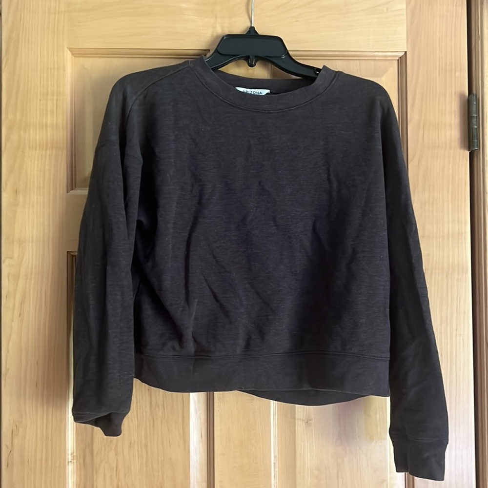 Medium crew neck
